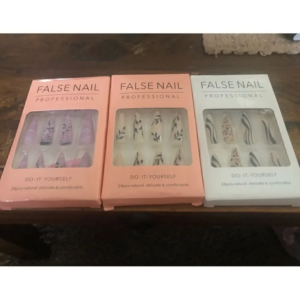 False Nails nwt fake